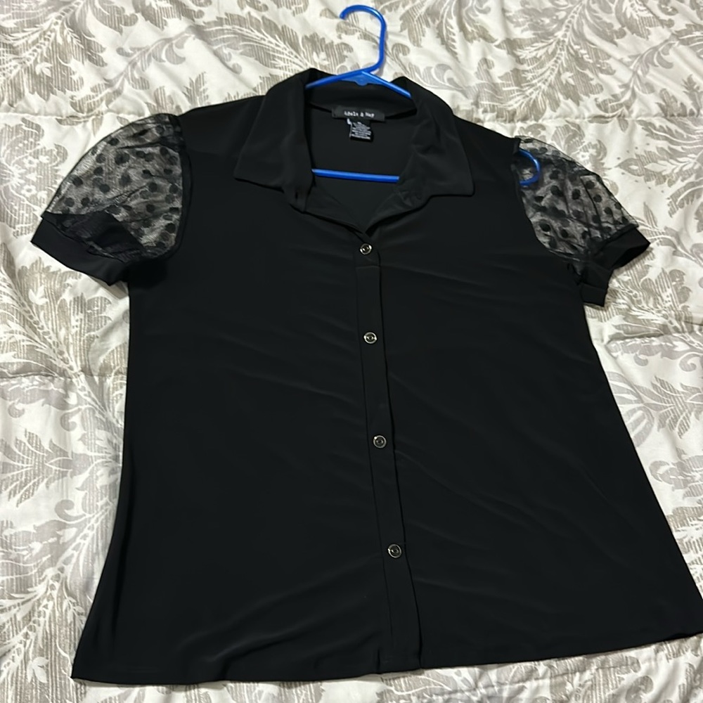 scale & May blouse excellent condition